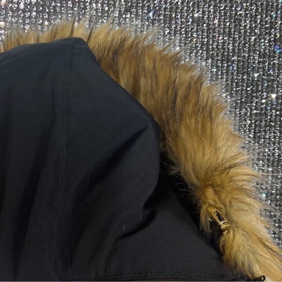 Bebe hood coat faux fur zip on parka jacket hood winter gold hardware black cute